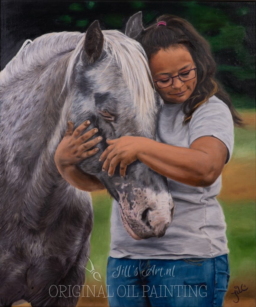 bob-alisa-paard-in-memoriam-portret-paard-meisje-huggen-knuffelen-pony-overleden-dierbaar-zwolle-klant-tessensohn-dierbaar-portret-paard-zilver-grijs